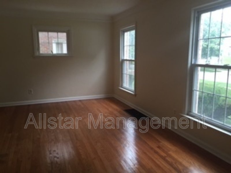 330 E 211th Street, Euclid, OH property image