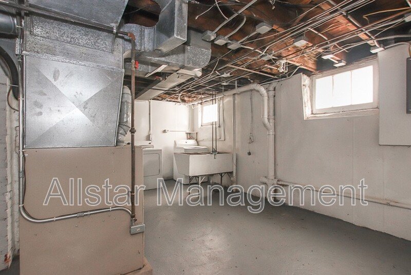 3195 Whitethorn, Cleveland Hts. property image