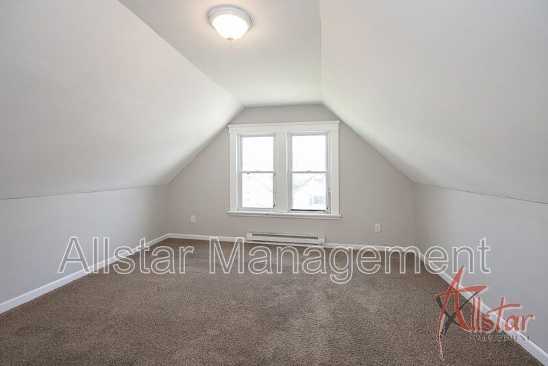 2086 W 104 St - Up, Cleveland property image