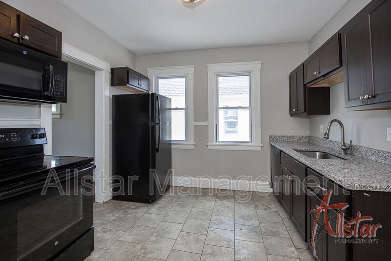 2086 W 104 St - Up, Cleveland property image