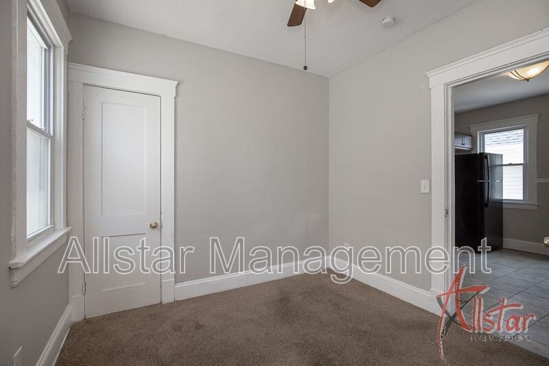 2086 W 104 St - Up, Cleveland property image