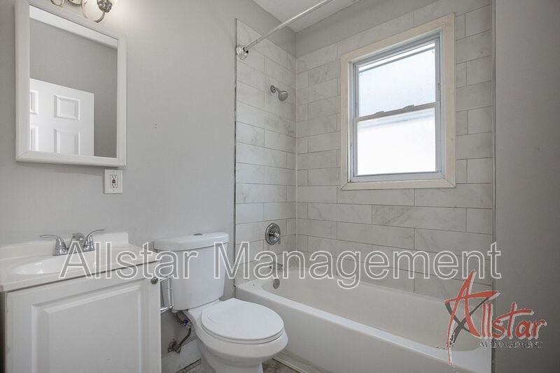 2086 W 104 St - Up, Cleveland property image