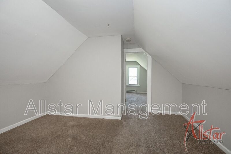 2086 W 104 St - Up, Cleveland property image