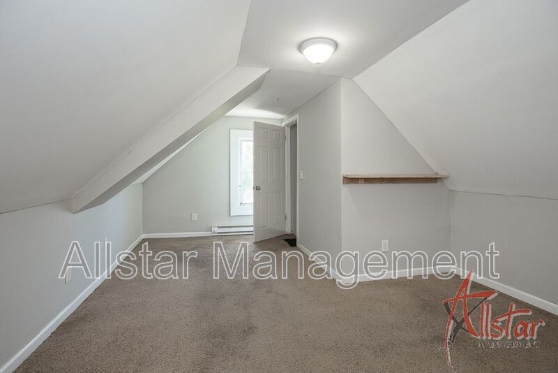 2086 W 104 St - Up, Cleveland property image