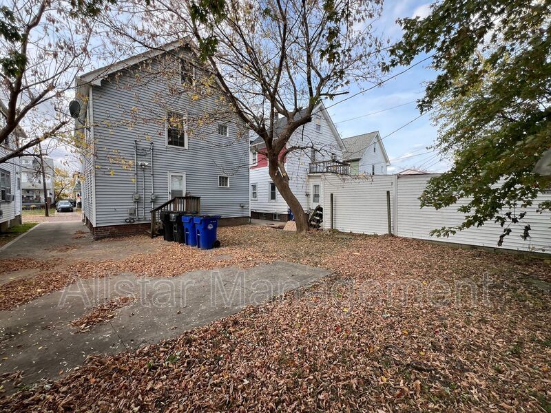 3043 W 116 St - Up, Cleveland property image