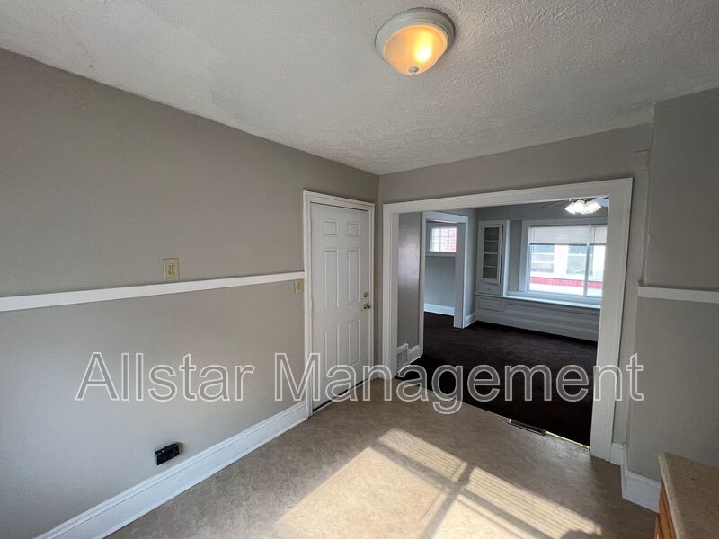 3043 W 116 St - Up, Cleveland property image