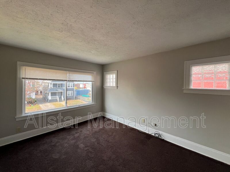 3043 W 116 St - Up, Cleveland property image