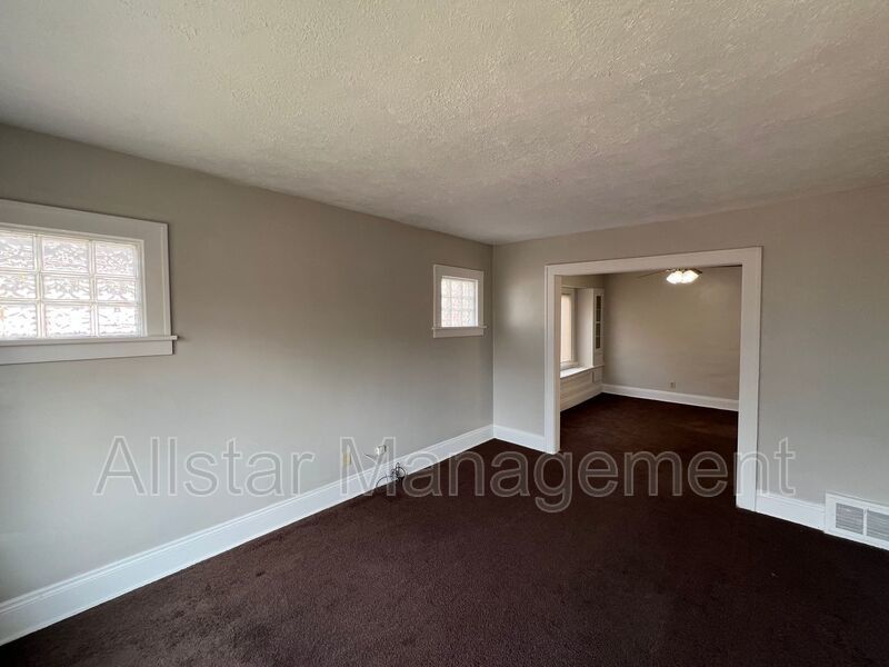 3043 W 116 St - Up, Cleveland property image