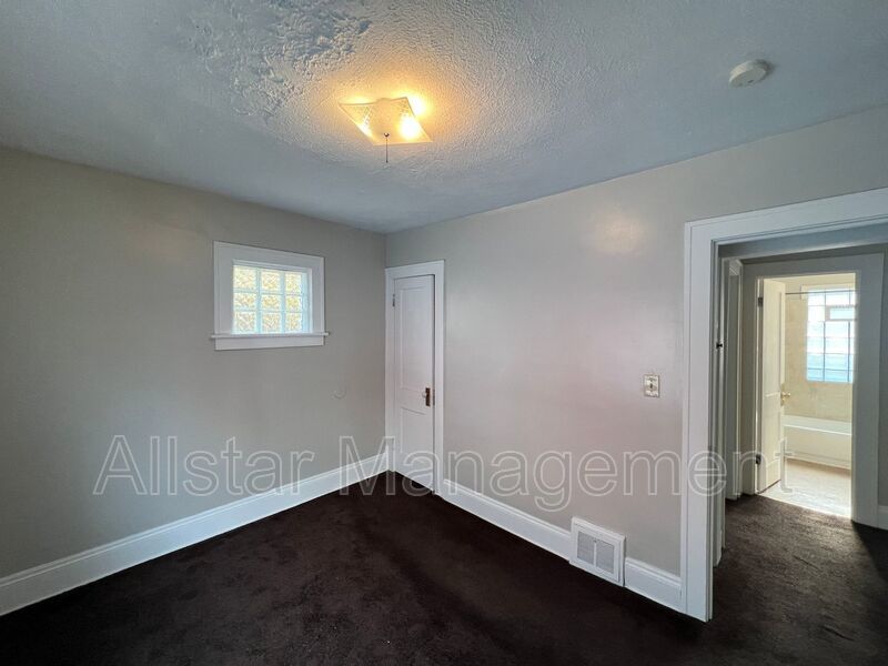 3043 W 116 St - Up, Cleveland property image