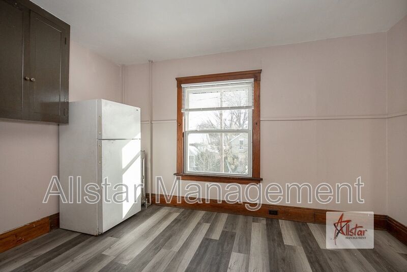 3786 W 37 St #2, Cleveland property image