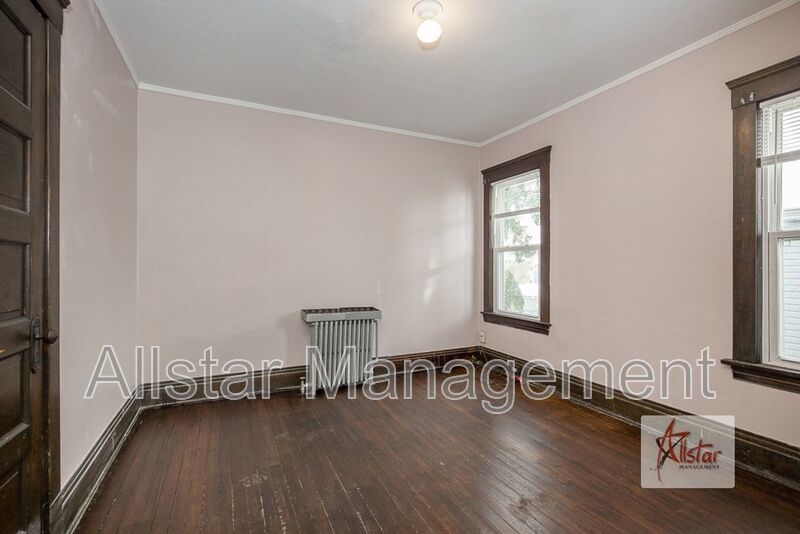 3786 W 37 St #2, Cleveland property image