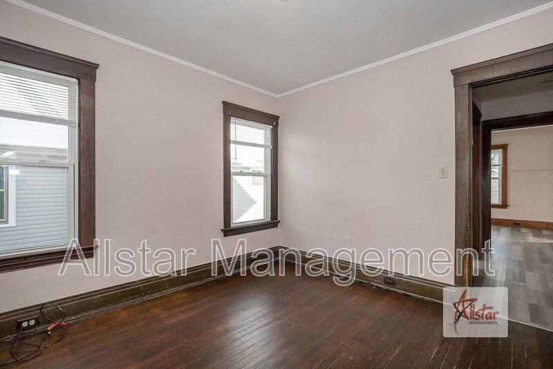 3786 W 37 St #2, Cleveland property image