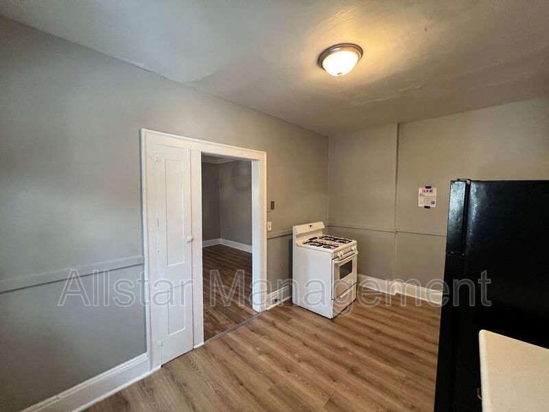 E 142nd St 3628 Unit 3  Cleveland, OH property image