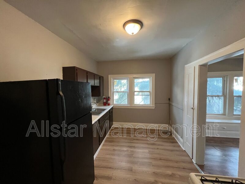 E 142nd St 3628 Unit 3  Cleveland, OH property image