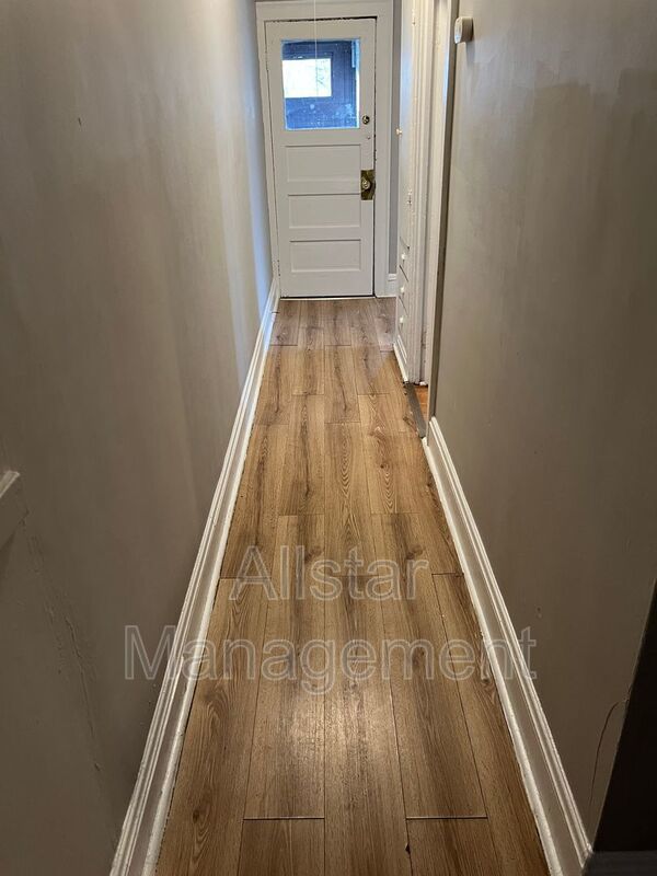 E 142nd St 3628 Unit 3  Cleveland, OH property image