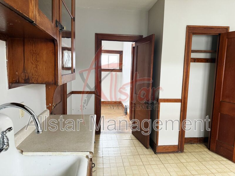 4115 Henritze Avenue  Cleveland, OH property image