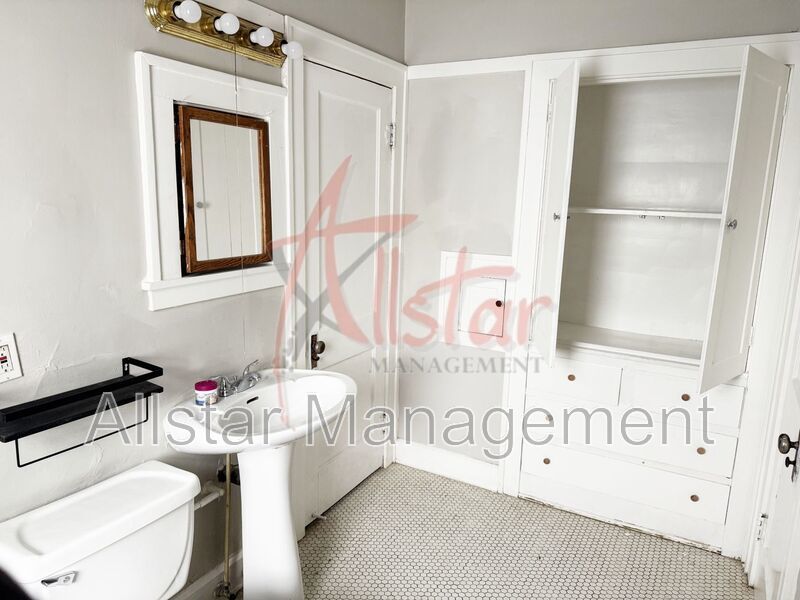 4115 Henritze Avenue  Cleveland, OH property image