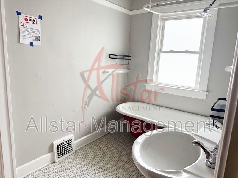 4115 Henritze Avenue  Cleveland, OH property image