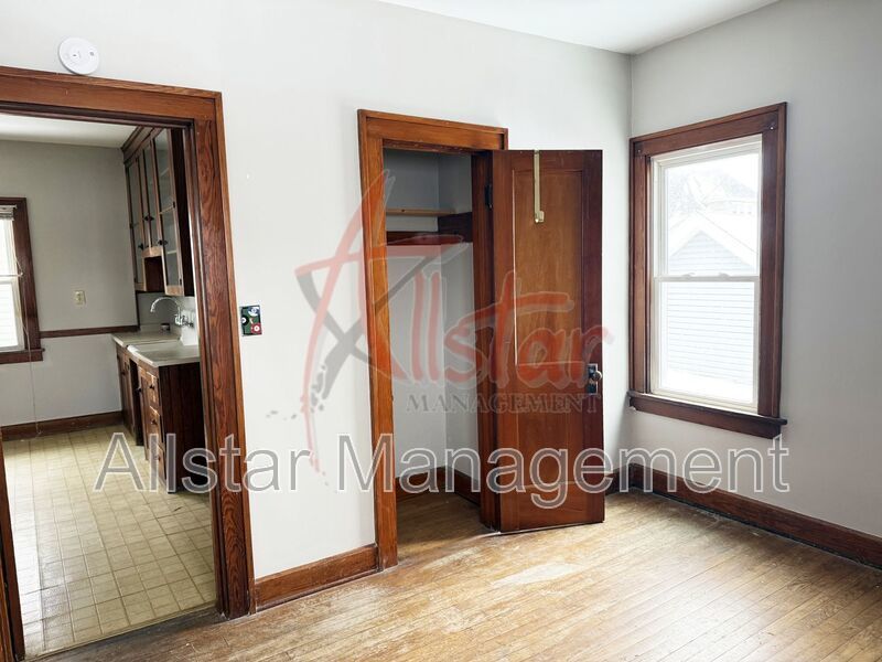4115 Henritze Avenue  Cleveland, OH property image