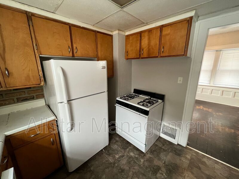 284 Gordon Dr. Akron OH property image