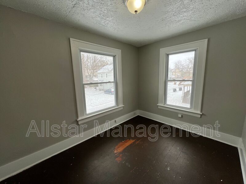 284 Gordon Dr. Akron OH property image