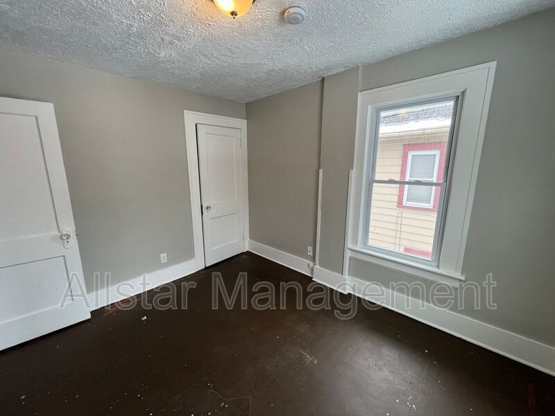 284 Gordon Dr. Akron OH property image