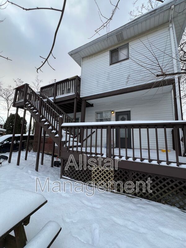 4859 E 97th St in Garfield Heights, OH property image