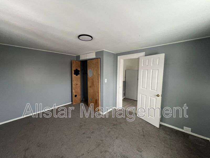 4859 E 97th St in Garfield Heights, OH property image
