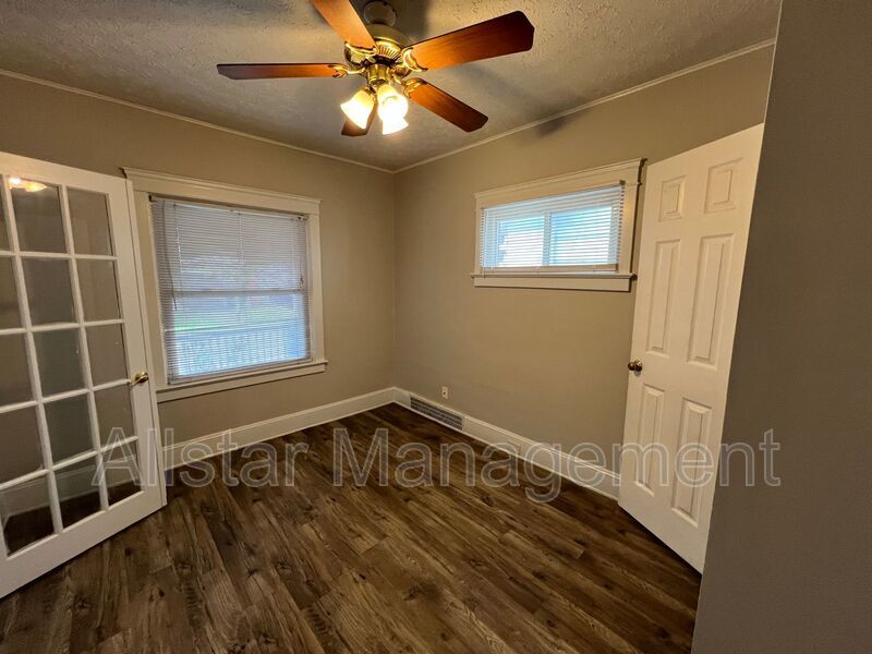 3268 W 84 St - Down, Cleveland property image