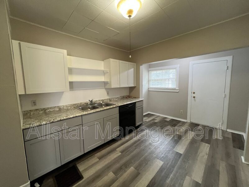 3268 W 84 St - Down, Cleveland property image