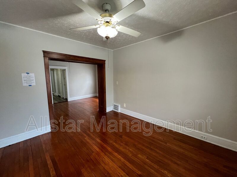 3268 W 84 St - Down, Cleveland property image