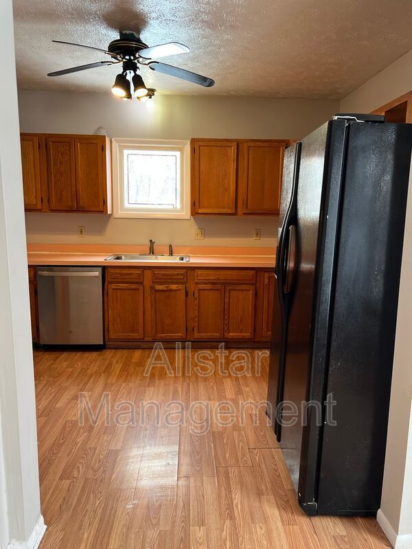 4296 E 114 St, Cleveland property image