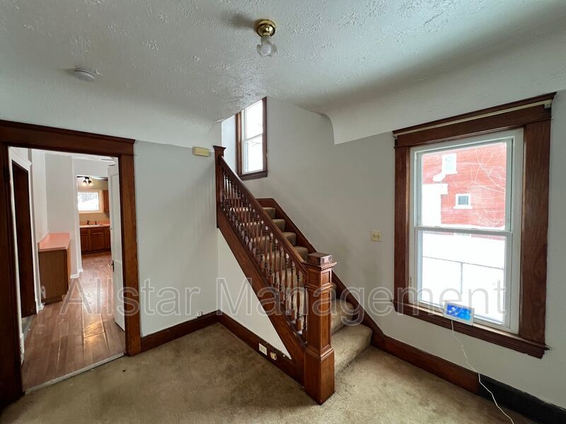 4296 E 114 St, Cleveland property image