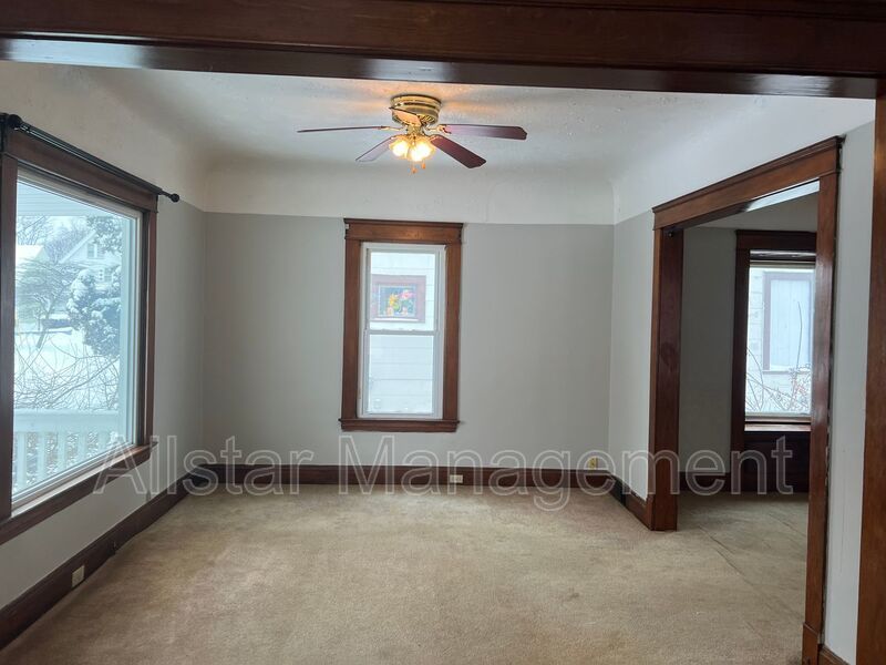 4296 E 114 St, Cleveland property image