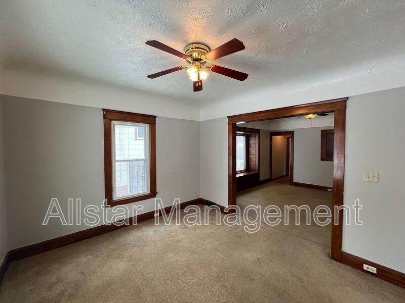 4296 E 114 St, Cleveland property image