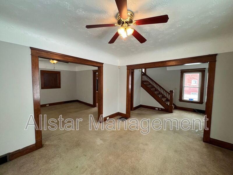 4296 E 114 St, Cleveland property image