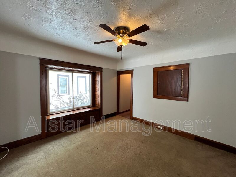 4296 E 114 St, Cleveland property image