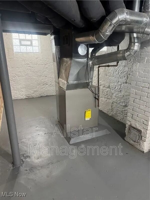 521 E 109th Street Cleveland, OH 44108 property image