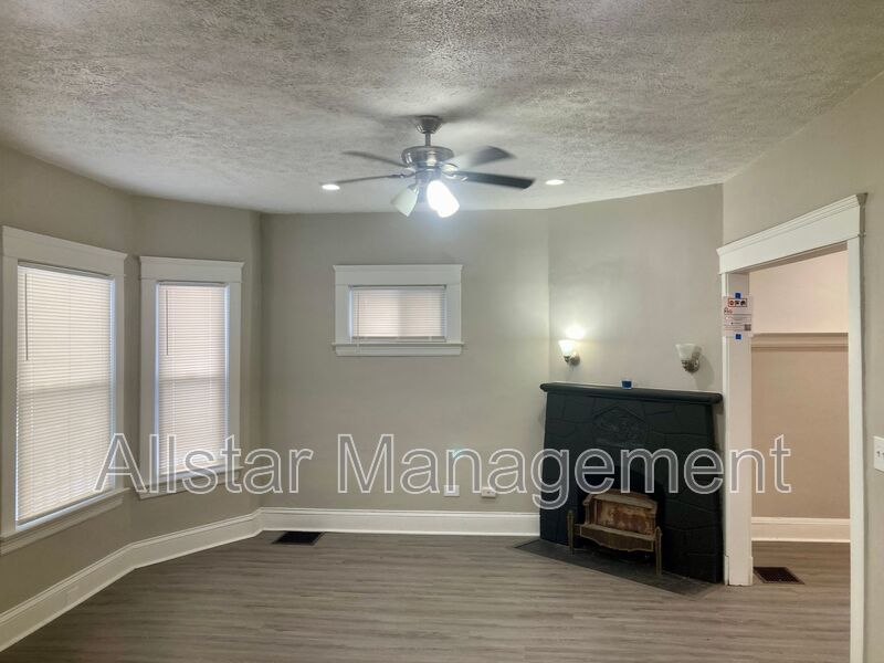 521 E 109th Street Cleveland, OH 44108 property image