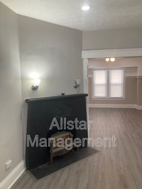 521 E 109th Street Cleveland, OH 44108 property image