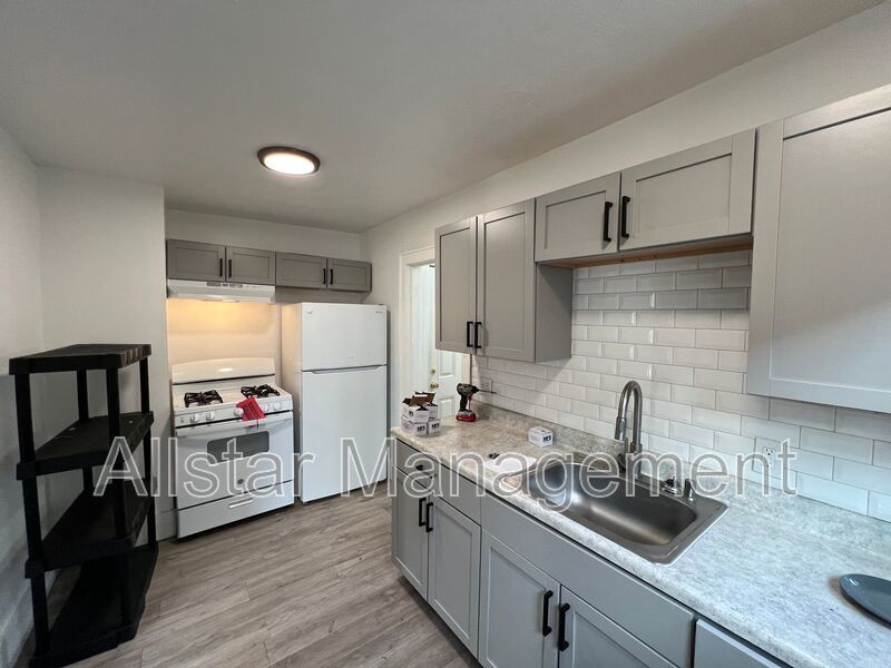 539 E Cuyahoga Falls Avenue - Unit 1 Akron, OH 44310 property image