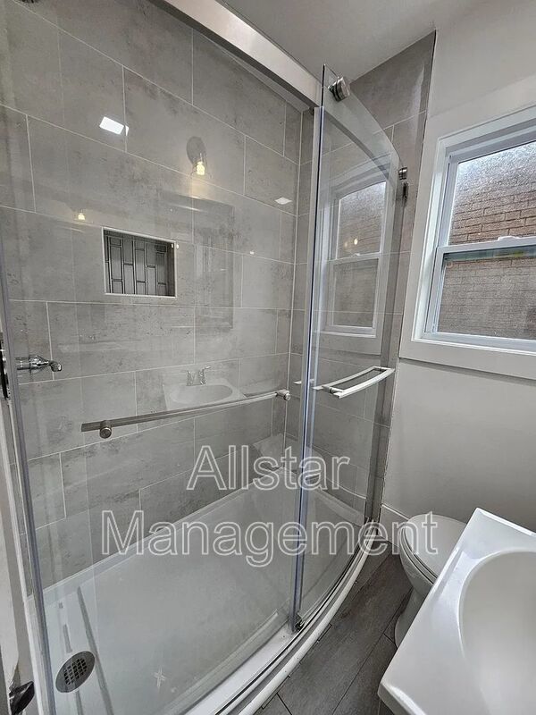 539 E Cuyahoga Falls Avenue - Unit 1 Akron, OH 44310 property image