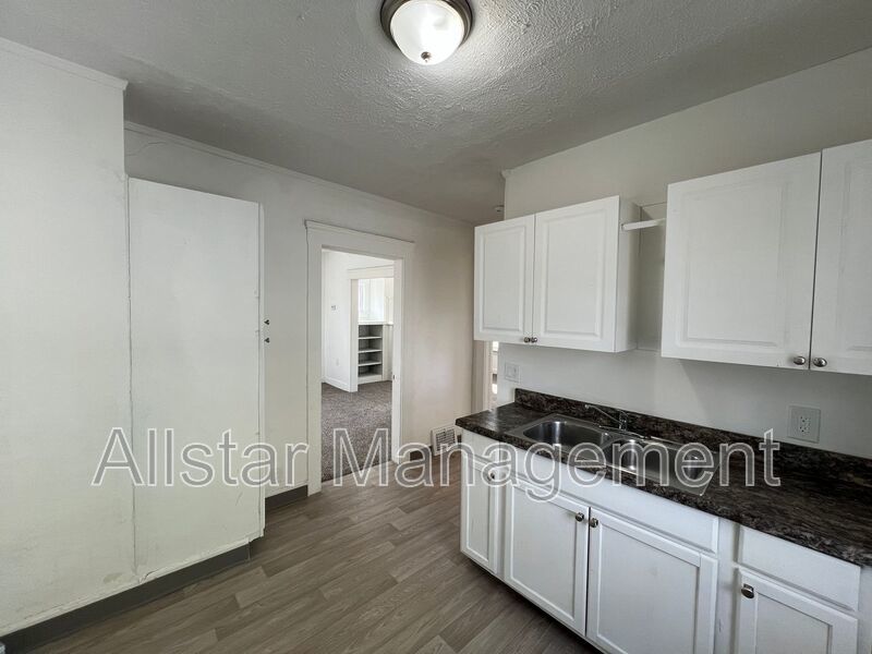 3467 E 125th Street Cleveland, OH 44120 property image