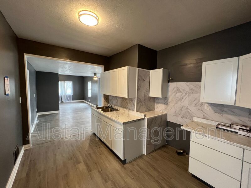 760 West 9th Street Lorain, OH 44052 property image