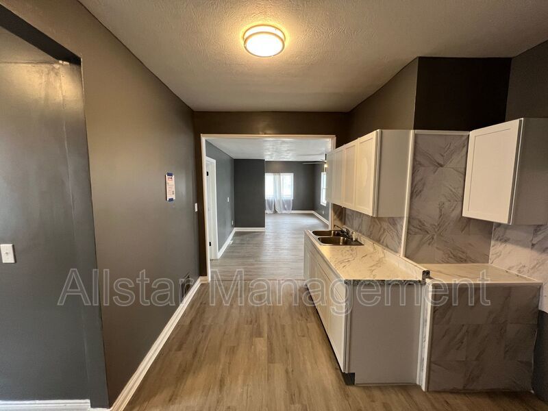 760 West 9th Street Lorain, OH 44052 property image