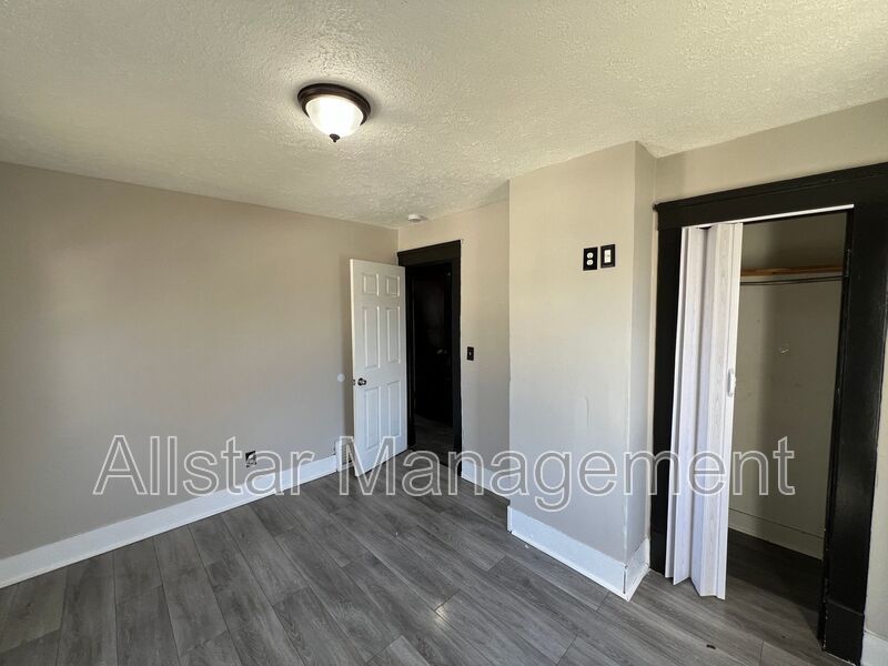 3616 Independence Road Cleveland, OH 44105 property image