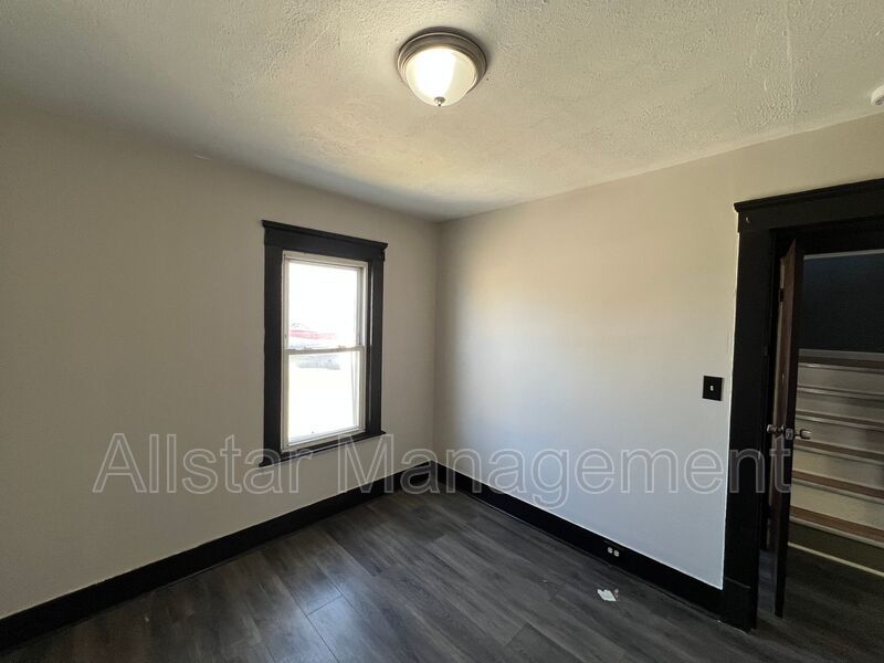 3616 Independence Road Cleveland, OH 44105 property image