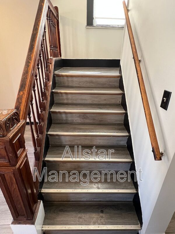 3616 Independence Road Cleveland, OH 44105 property image