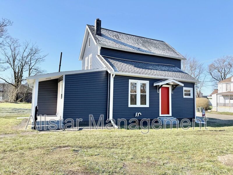 924 Spring Avenue NE Canton, OH 44704 property image