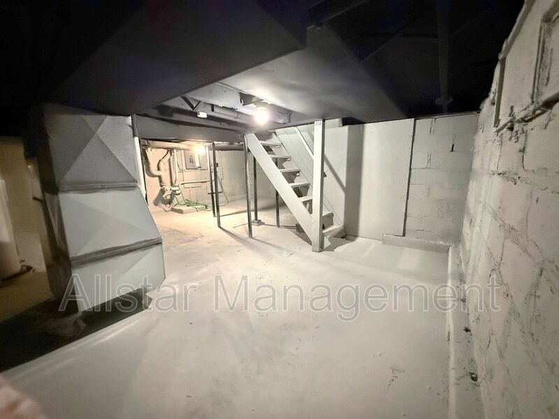 924 Spring Avenue NE Canton, OH 44704 property image